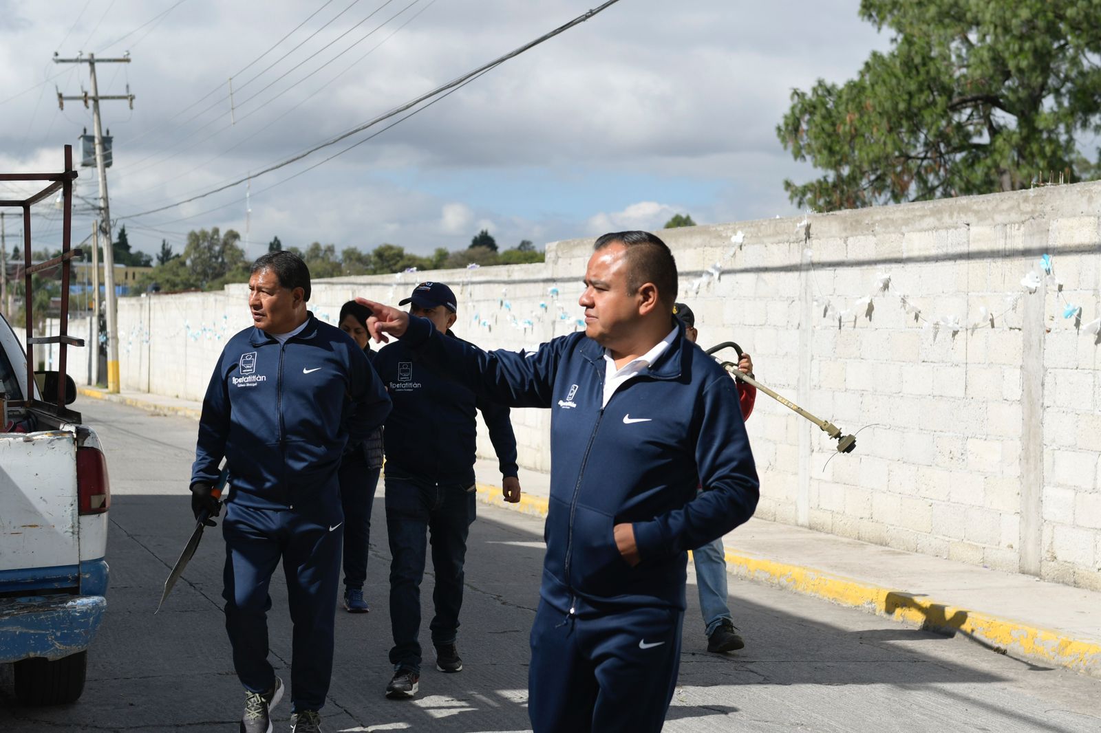 Intensifica Ayuntamiento de Apetatitlán programas que mejoran la imagen urbana y acercan servicios a la población